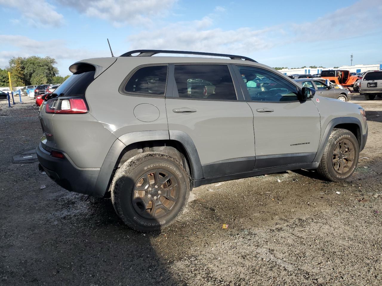 2022 JEEP CHEROKEE