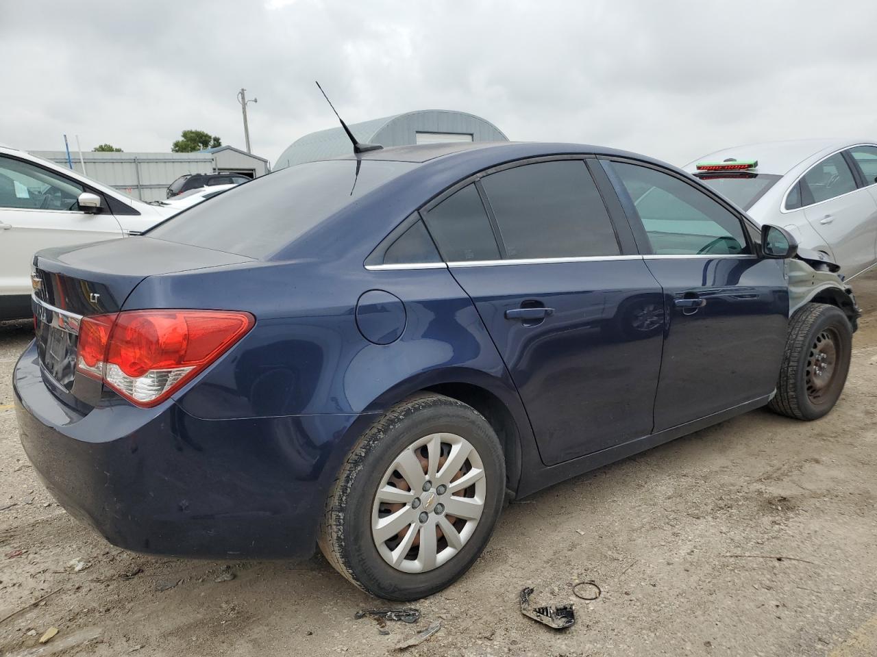 2011 CHEVROLET CRUZE