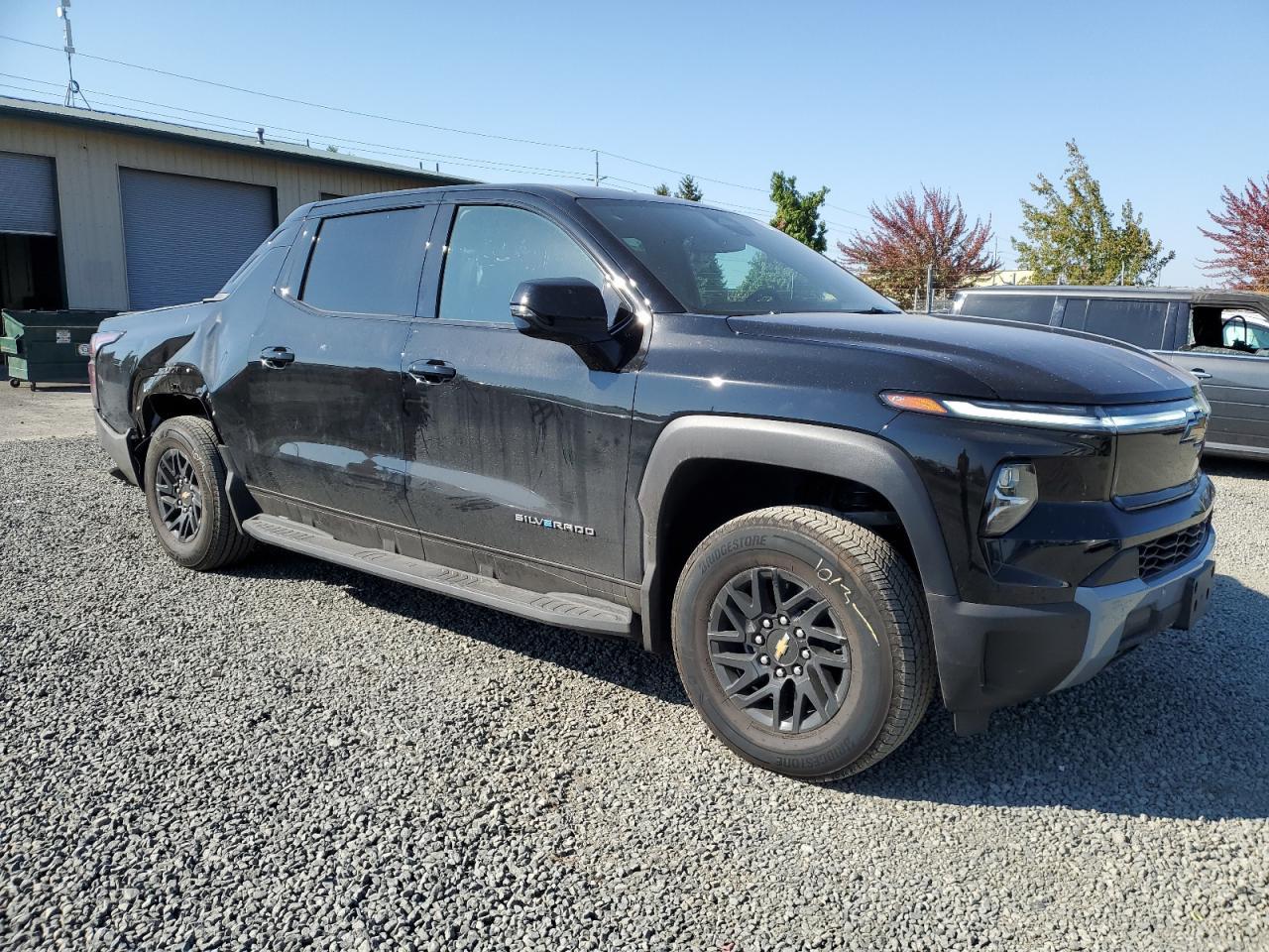 2025 CHEVROLET Silverado