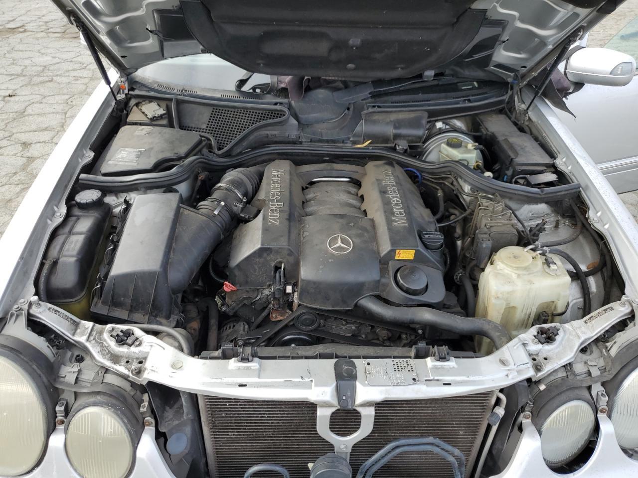 2000 MERCEDES-BENZ E-Class