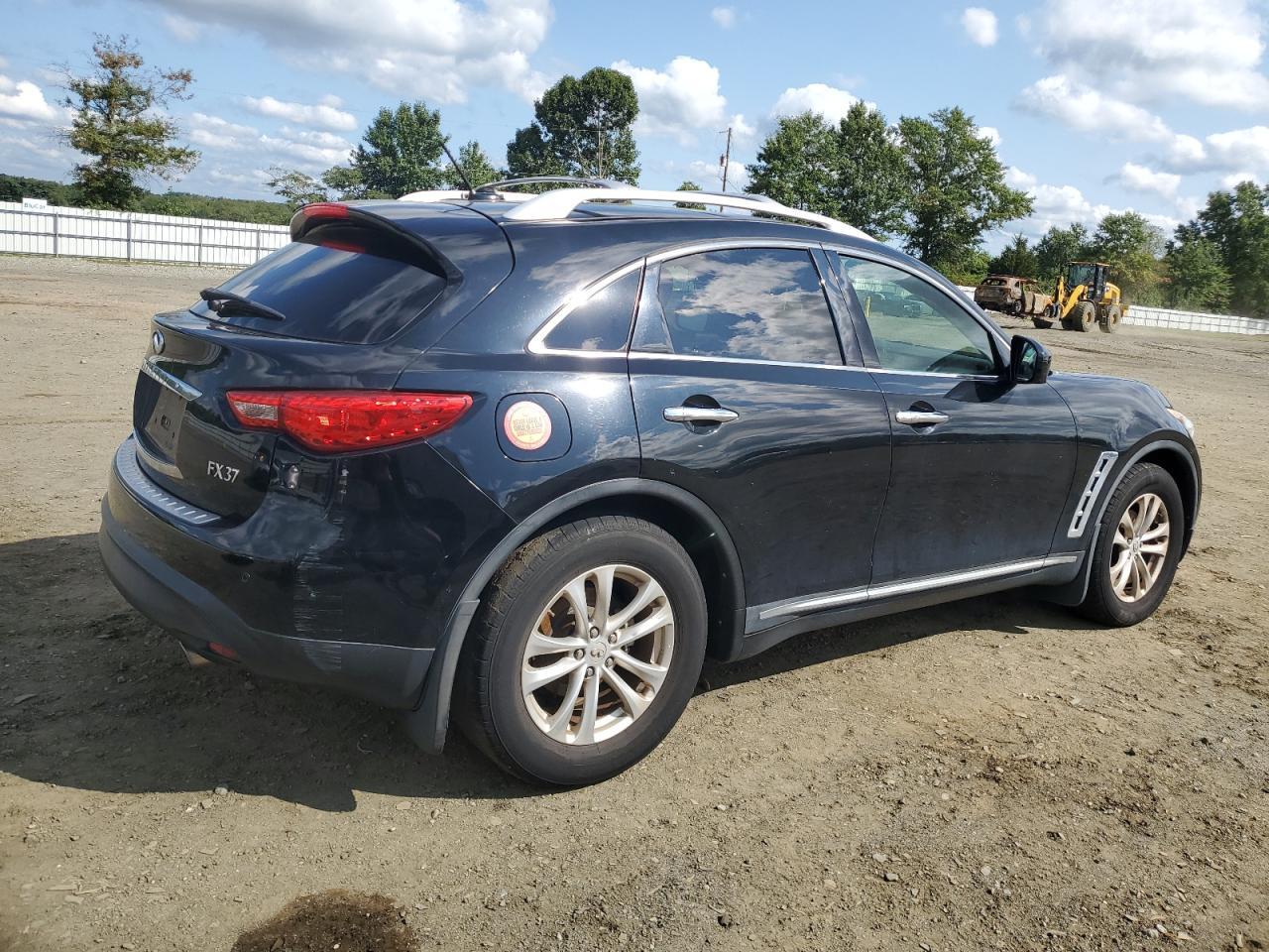 2013 INFINITI FX37
