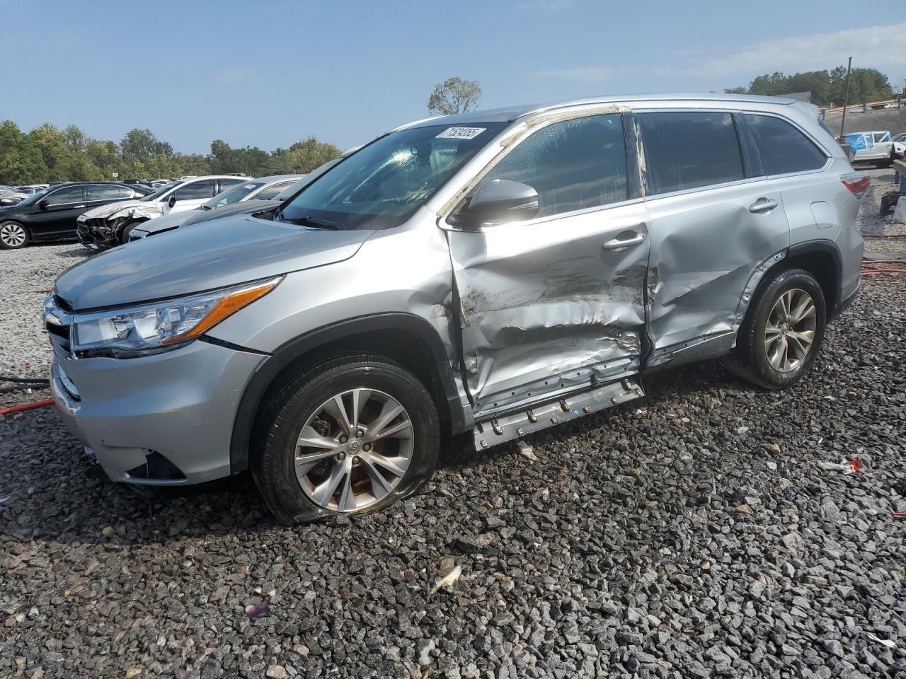 2015 TOYOTA HIGHLANDER