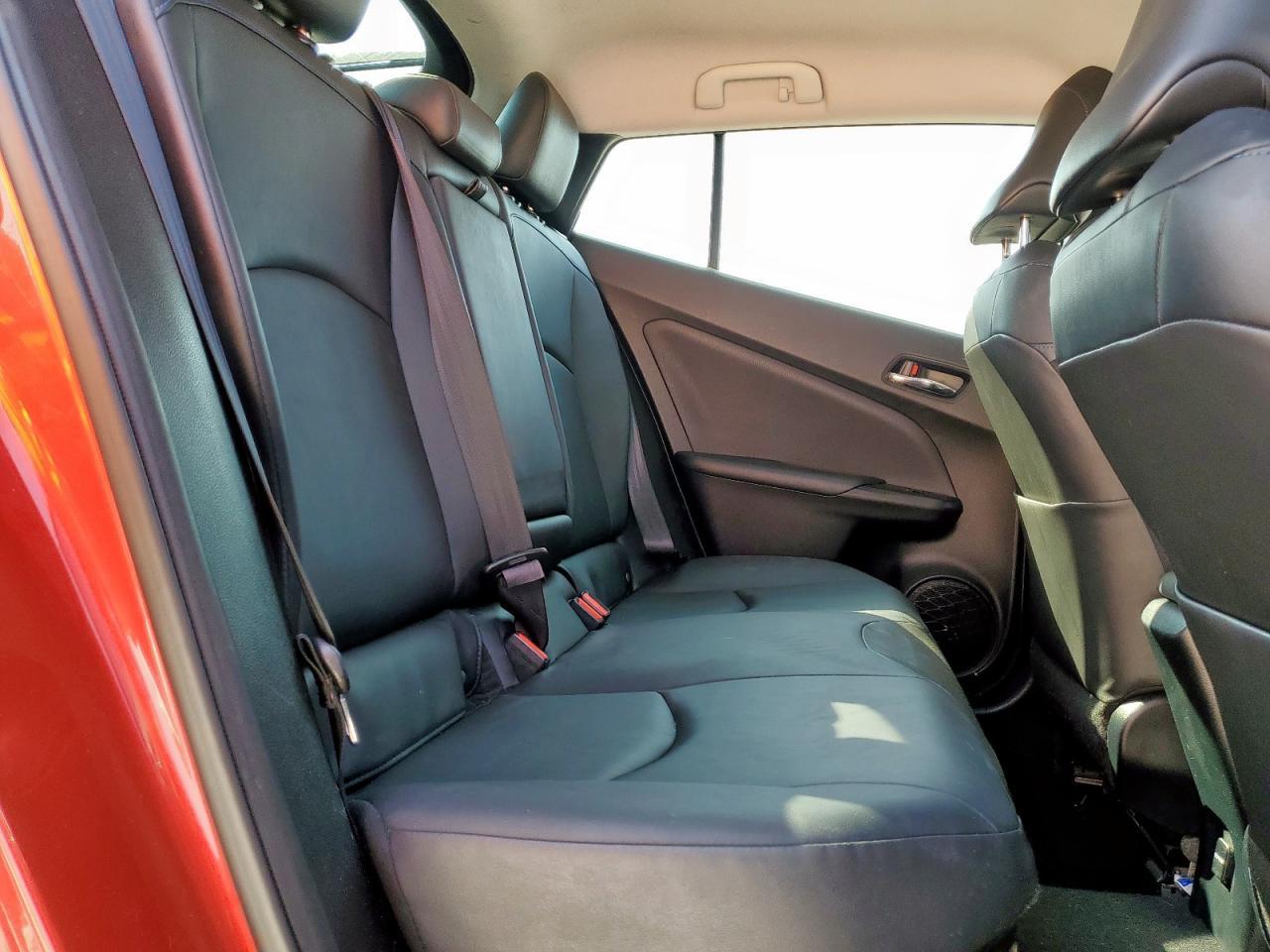 2017 TOYOTA PRIUS