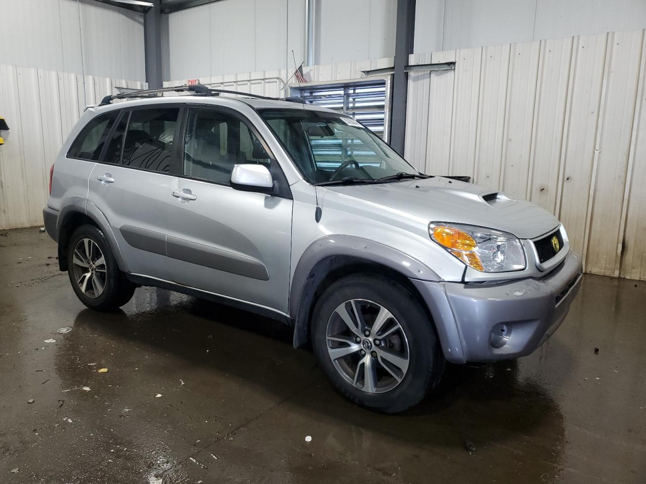 2005 TOYOTA RAV4