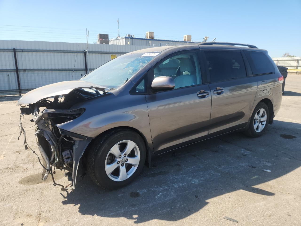 2013 TOYOTA SIENNA