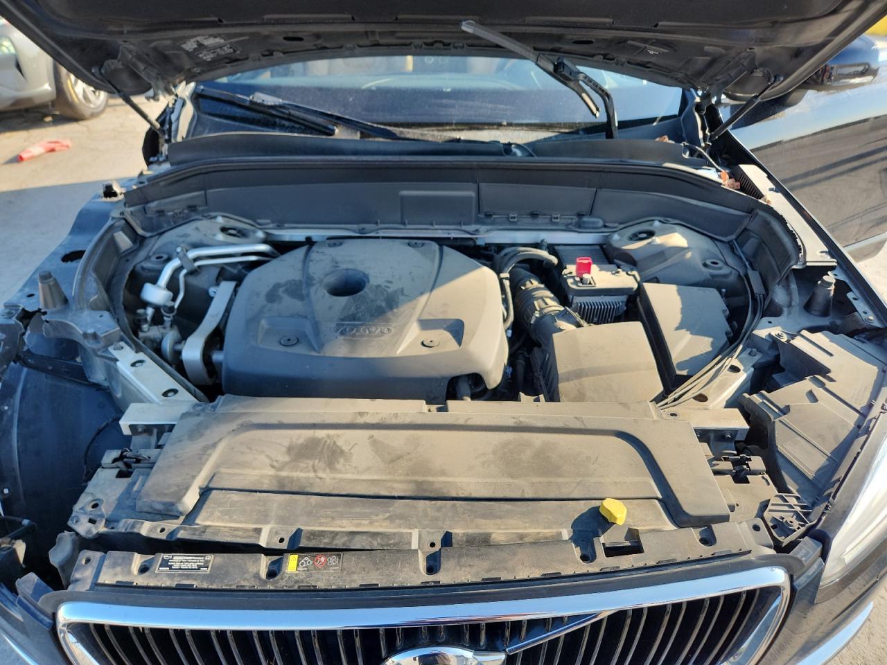 2019 VOLVO XC90