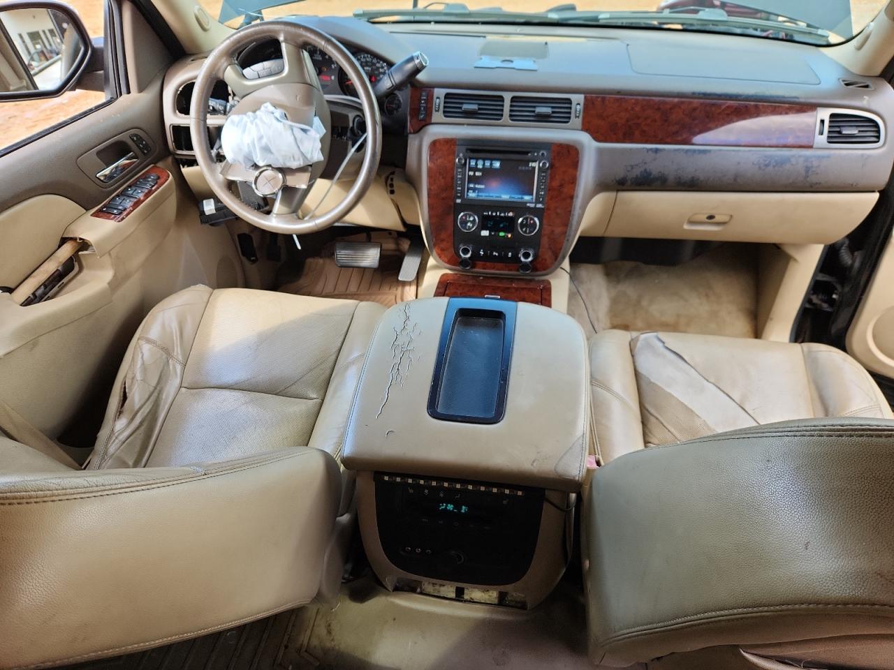 2014 CHEVROLET Tahoe
