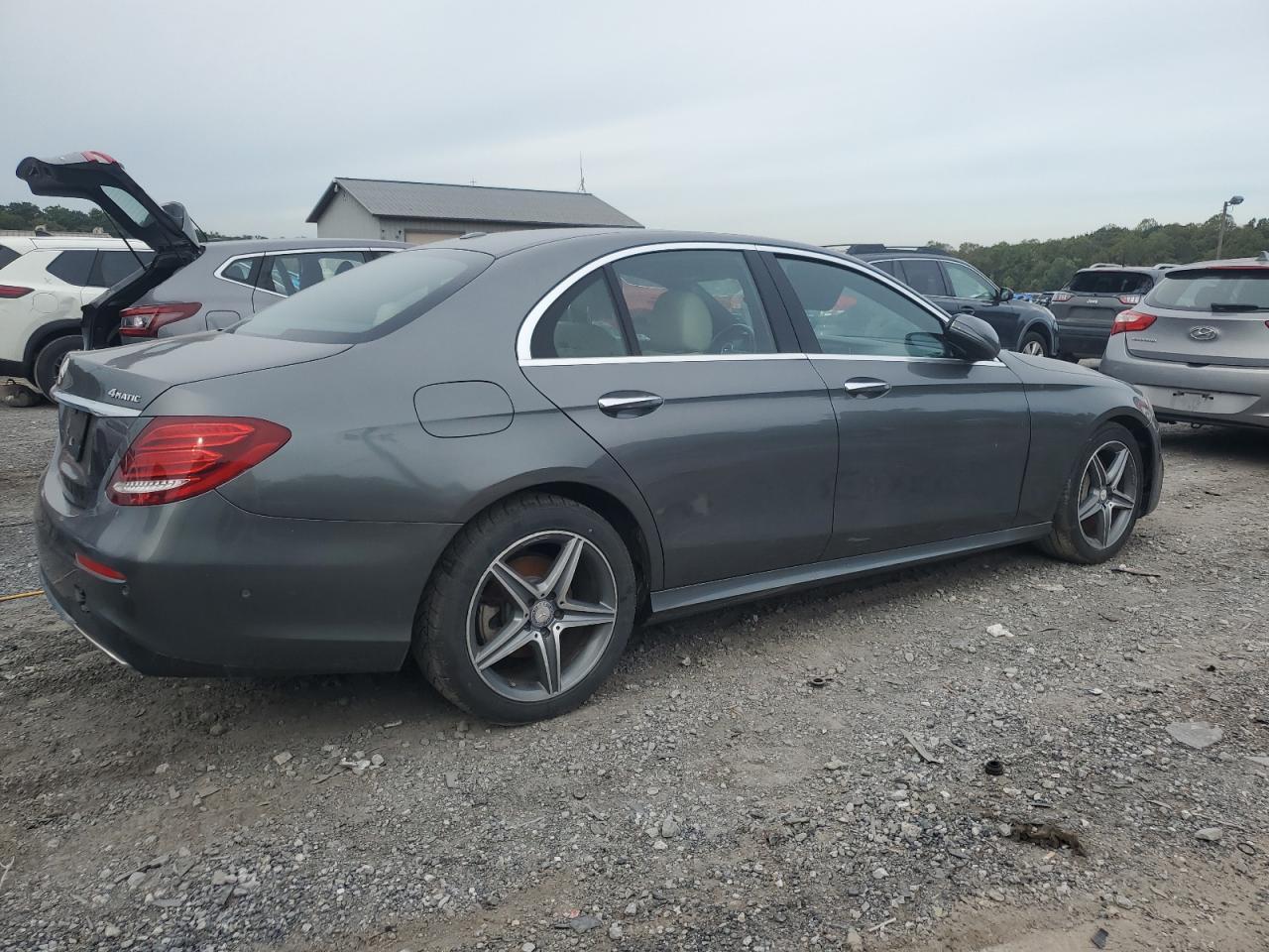 2017 MERCEDES-BENZ E-Class