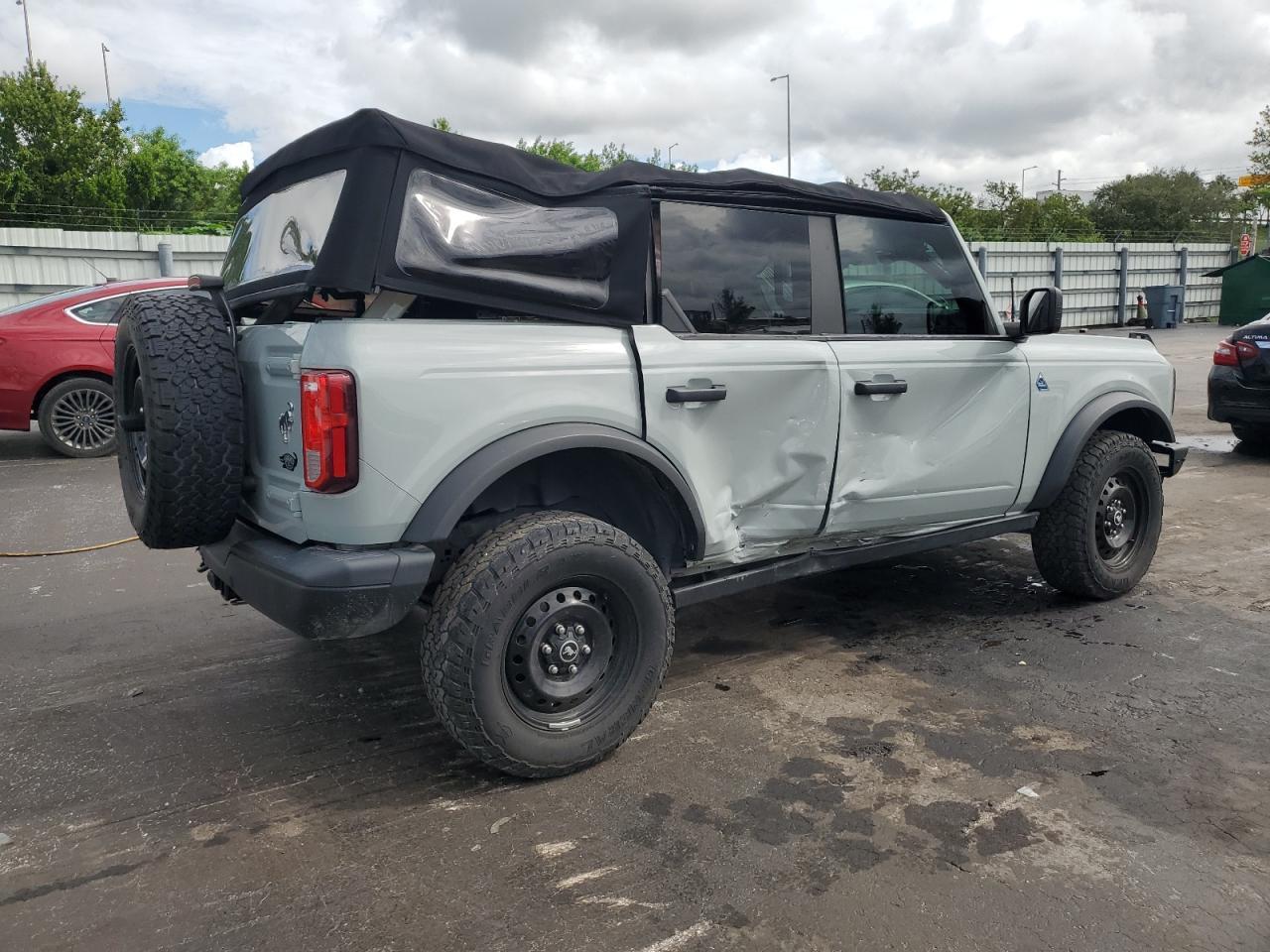 2022 FORD Bronco