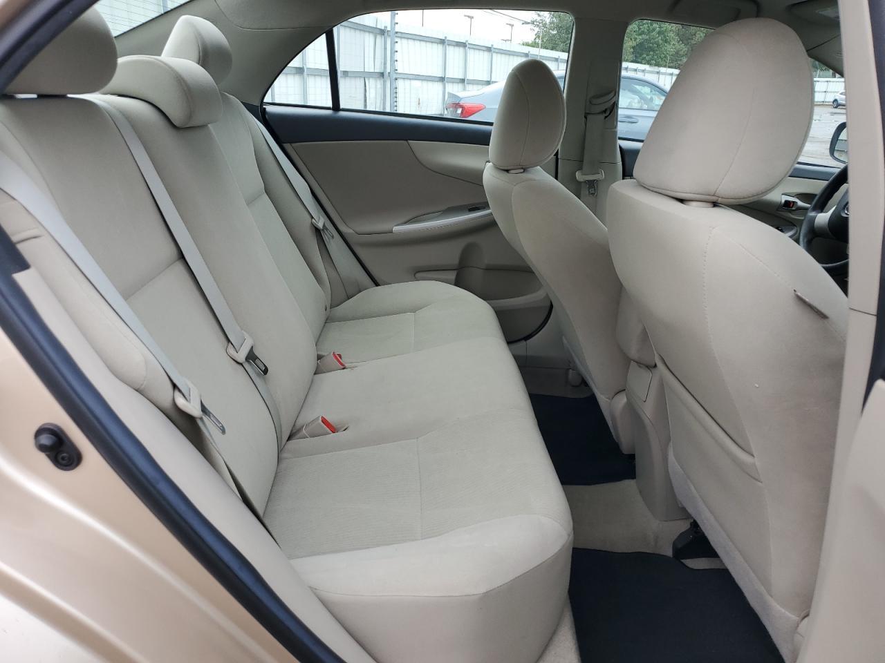 2013 TOYOTA COROLLA