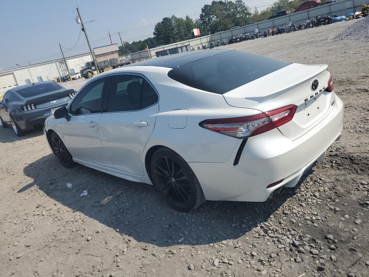 2018 TOYOTA CAMRY