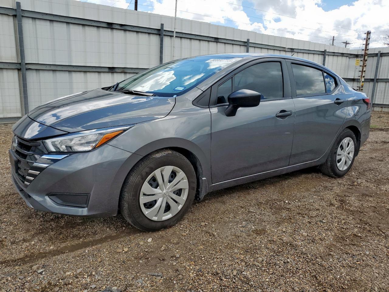 2025 NISSAN VERSA