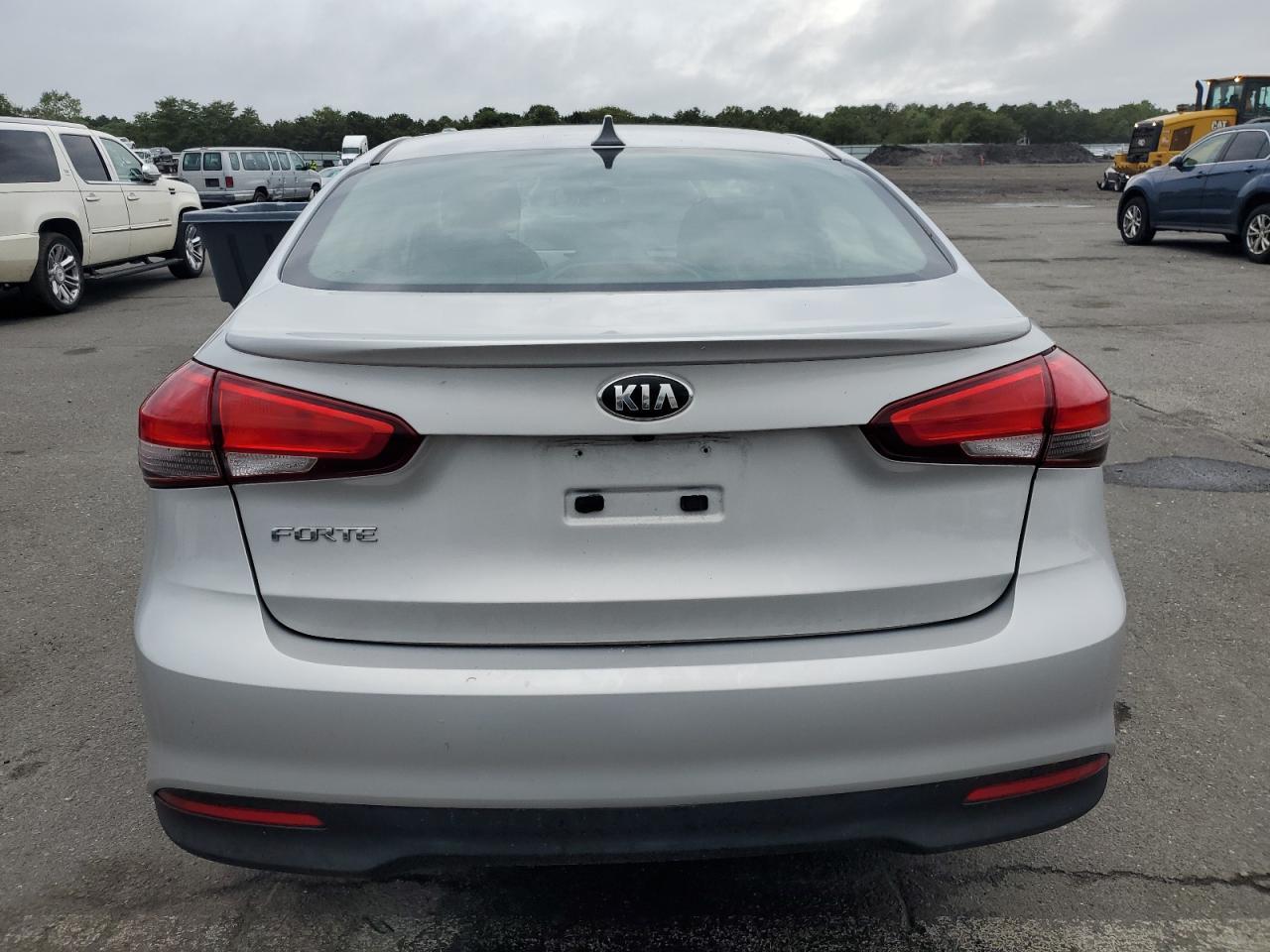 2017 KIA FORTE