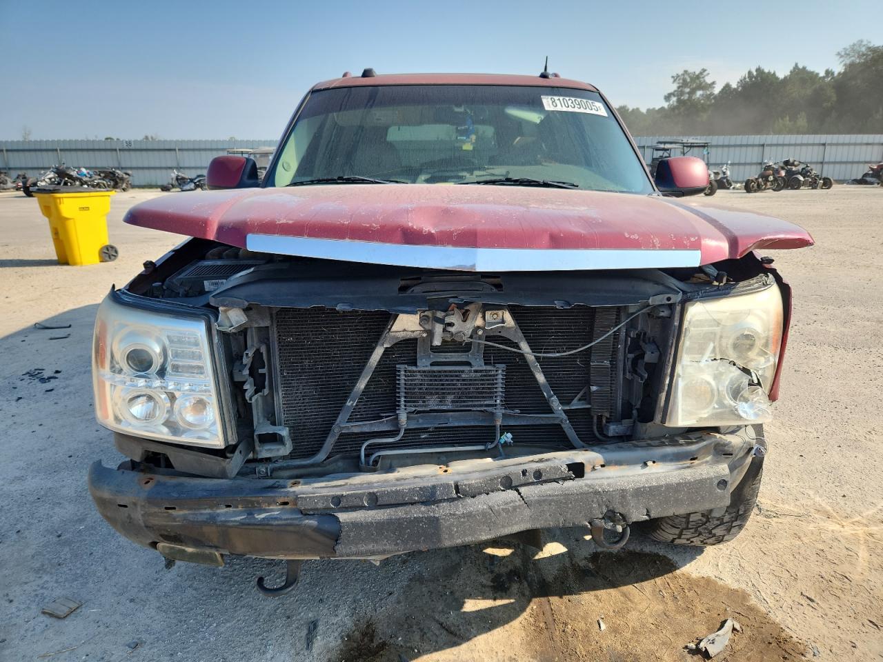 2004 CADILLAC ESCALADE