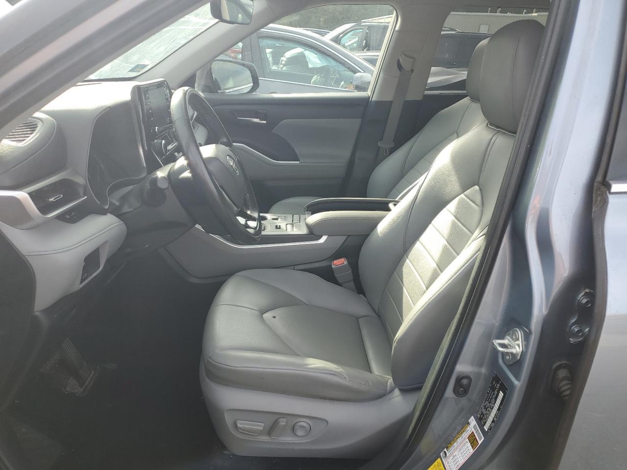 2020 TOYOTA HIGHLANDER