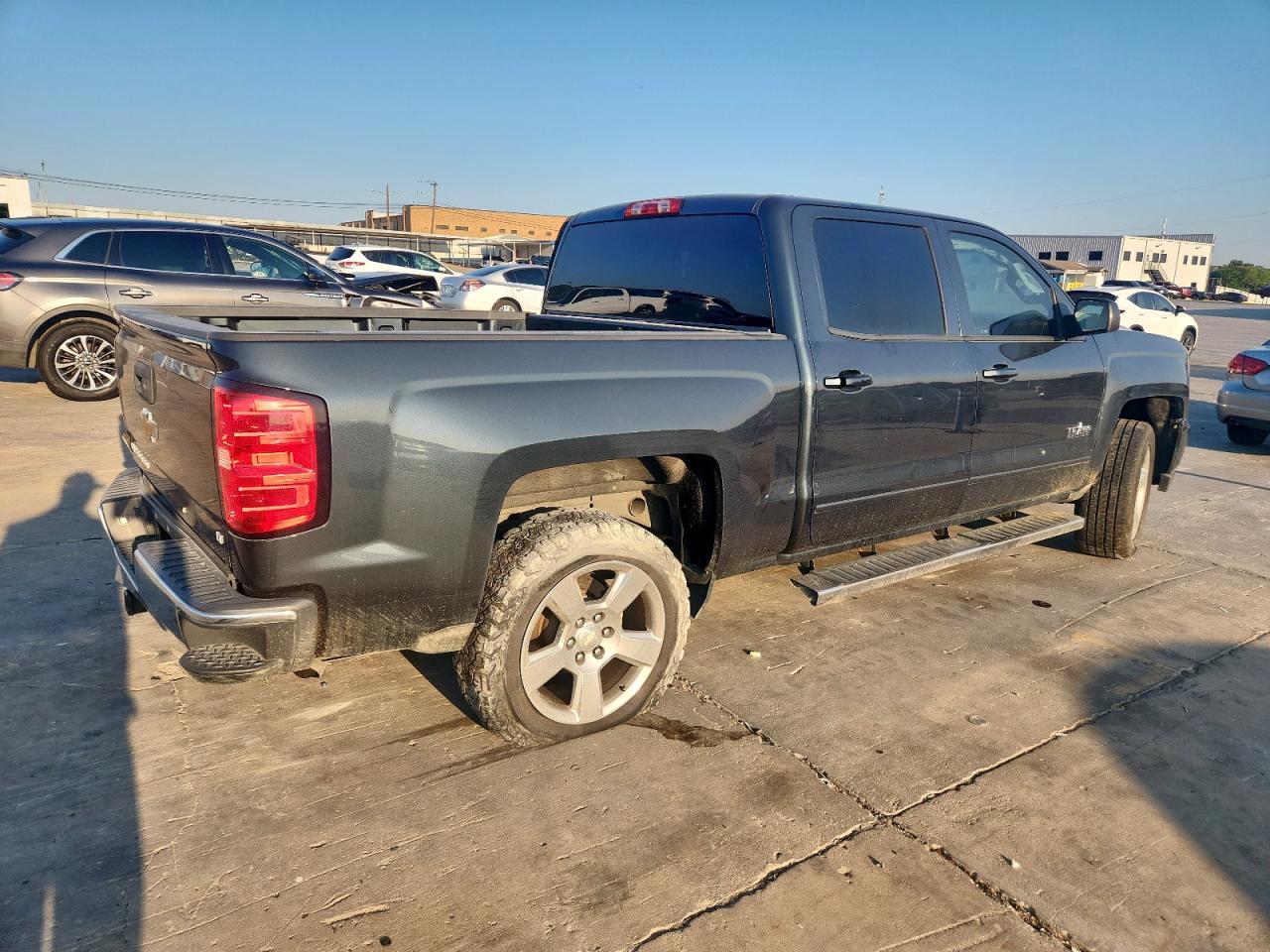 2018 CHEVROLET Silverado
