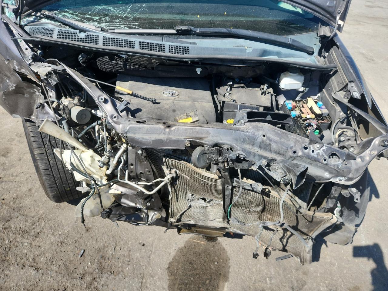 2013 TOYOTA SIENNA