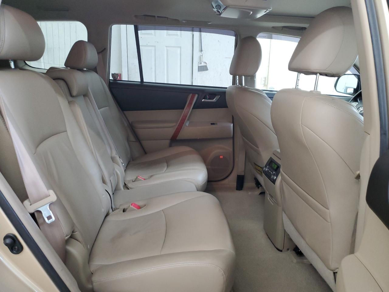 2009 TOYOTA HIGHLANDER
