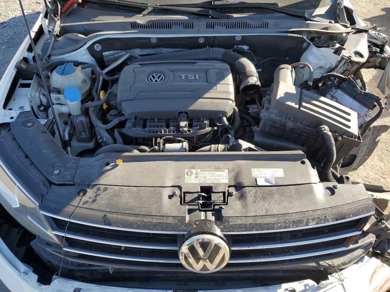 2016 VOLKSWAGEN JETTA