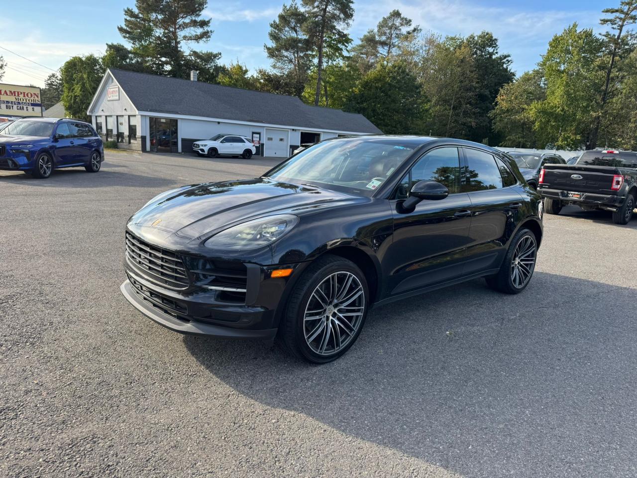 2019 PORSCHE Macan