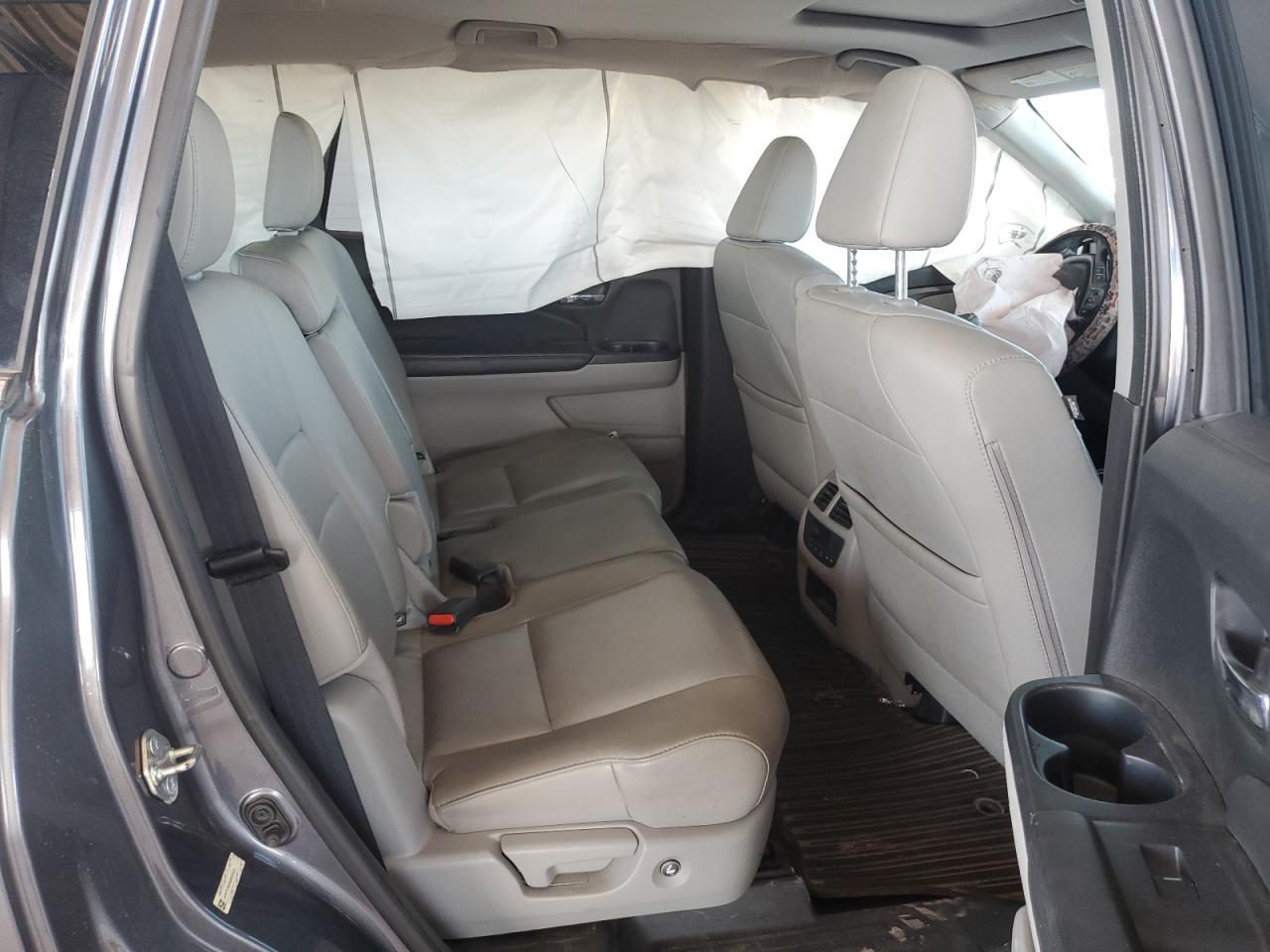 2016 HONDA PILOT