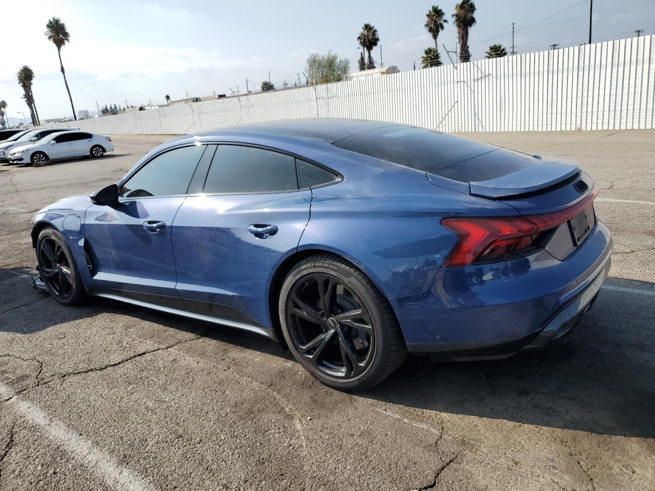 2024 AUDI e-tron GT