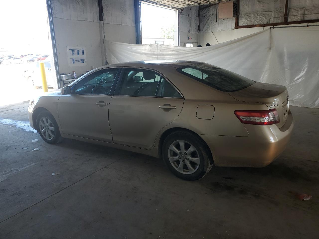 2011 TOYOTA CAMRY