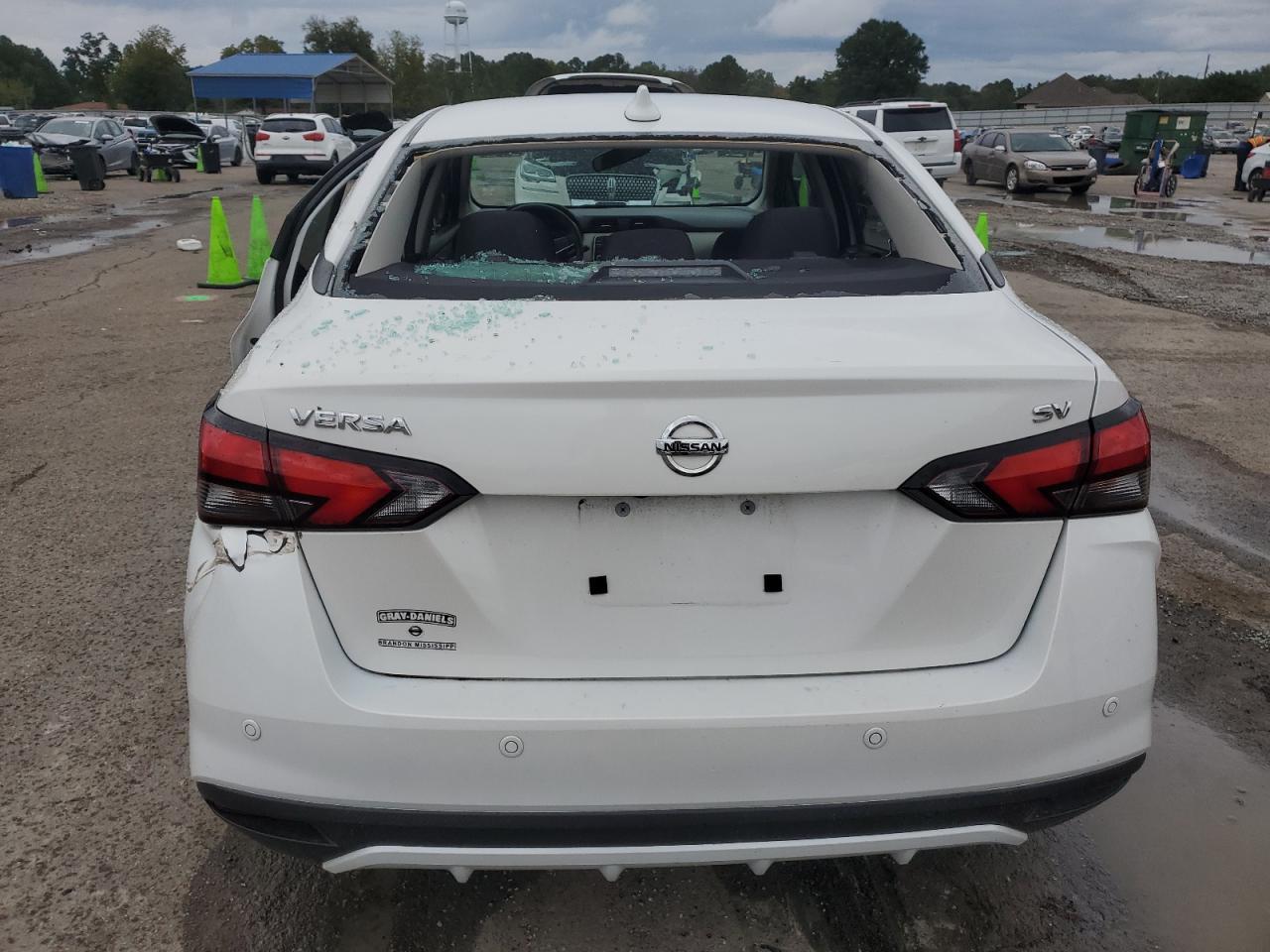 2020 NISSAN VERSA