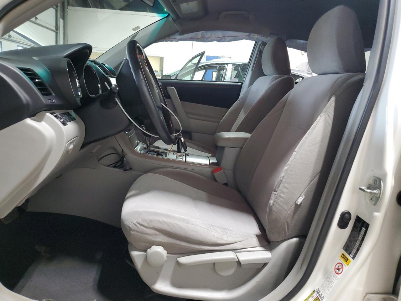2013 TOYOTA HIGHLANDER