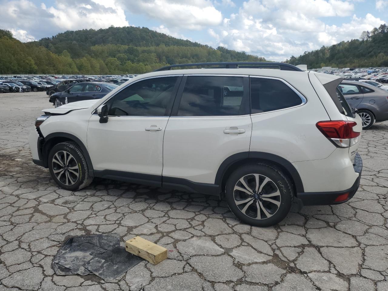 2020 SUBARU FORESTER