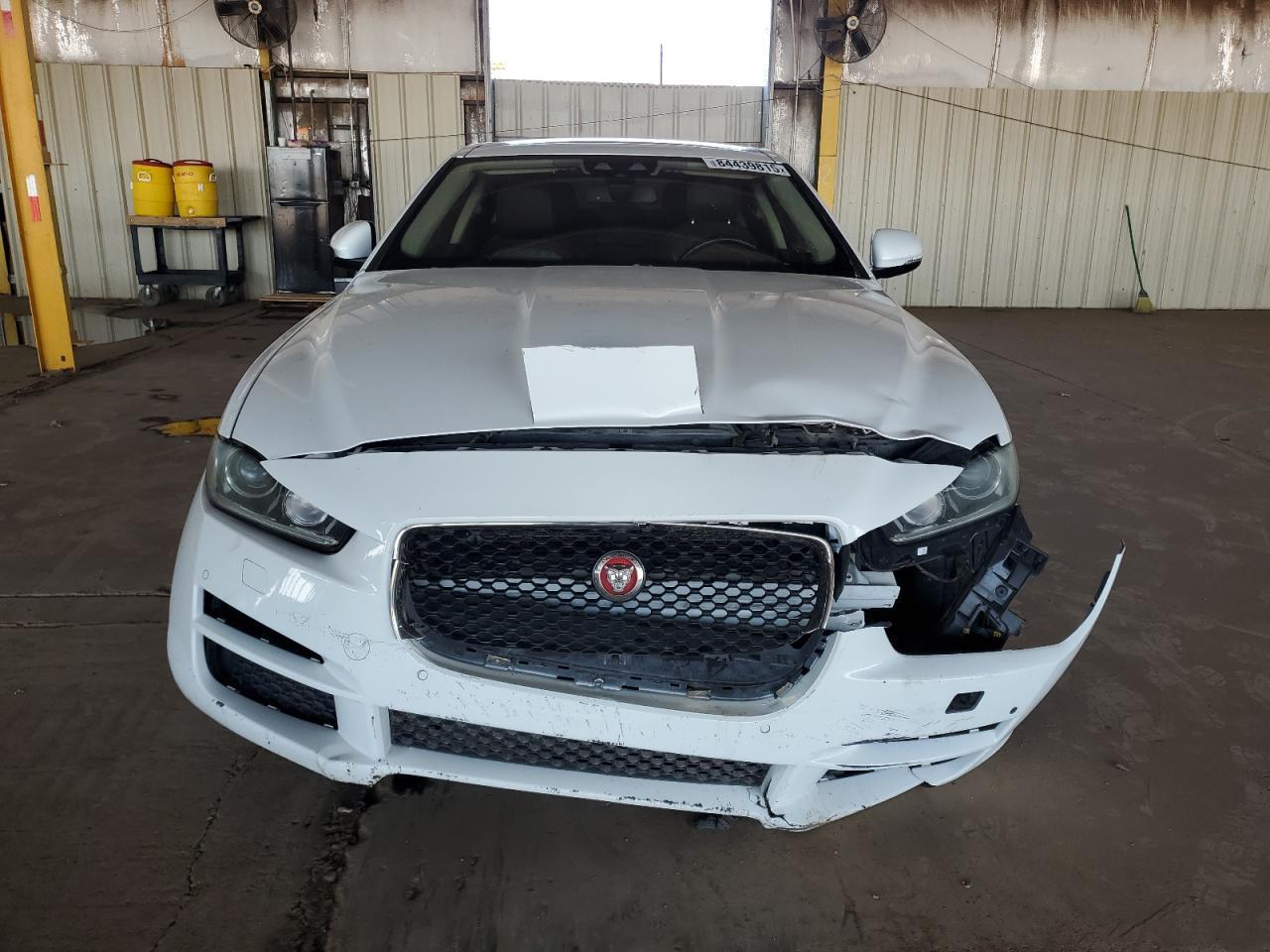 2017 JAGUAR XE