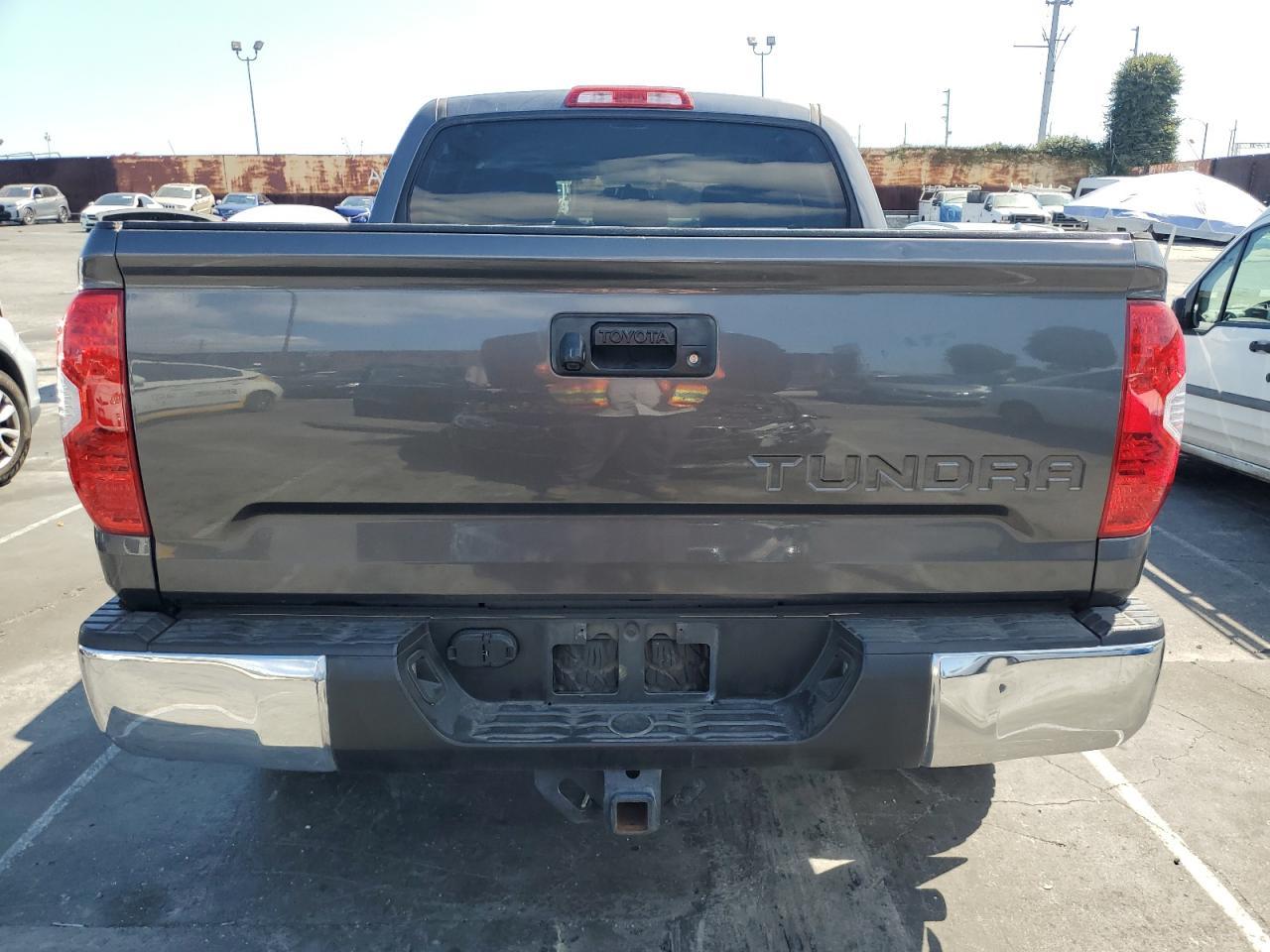 2015 TOYOTA TUNDRA