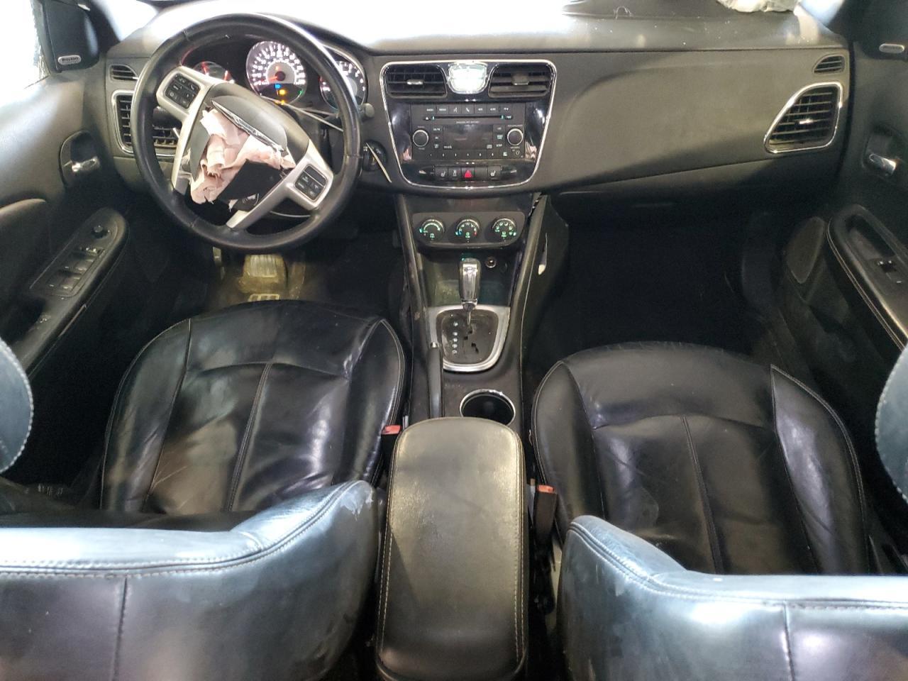 2013 CHRYSLER 200