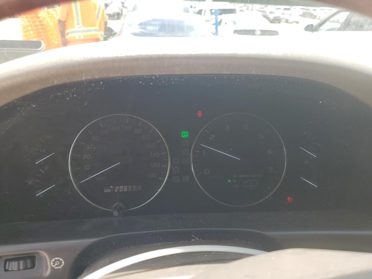 2005 LEXUS Lx