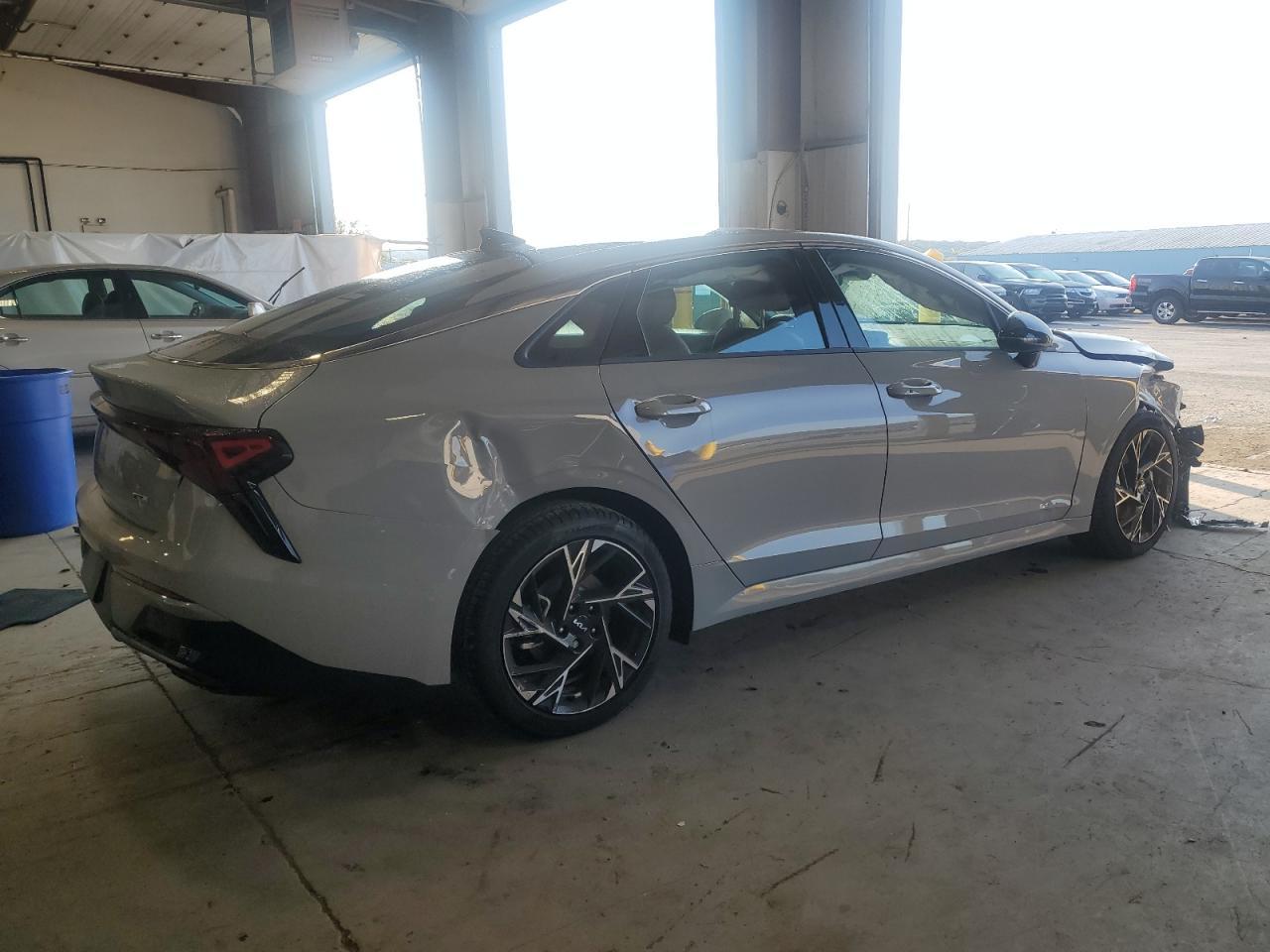 2025 KIA K5