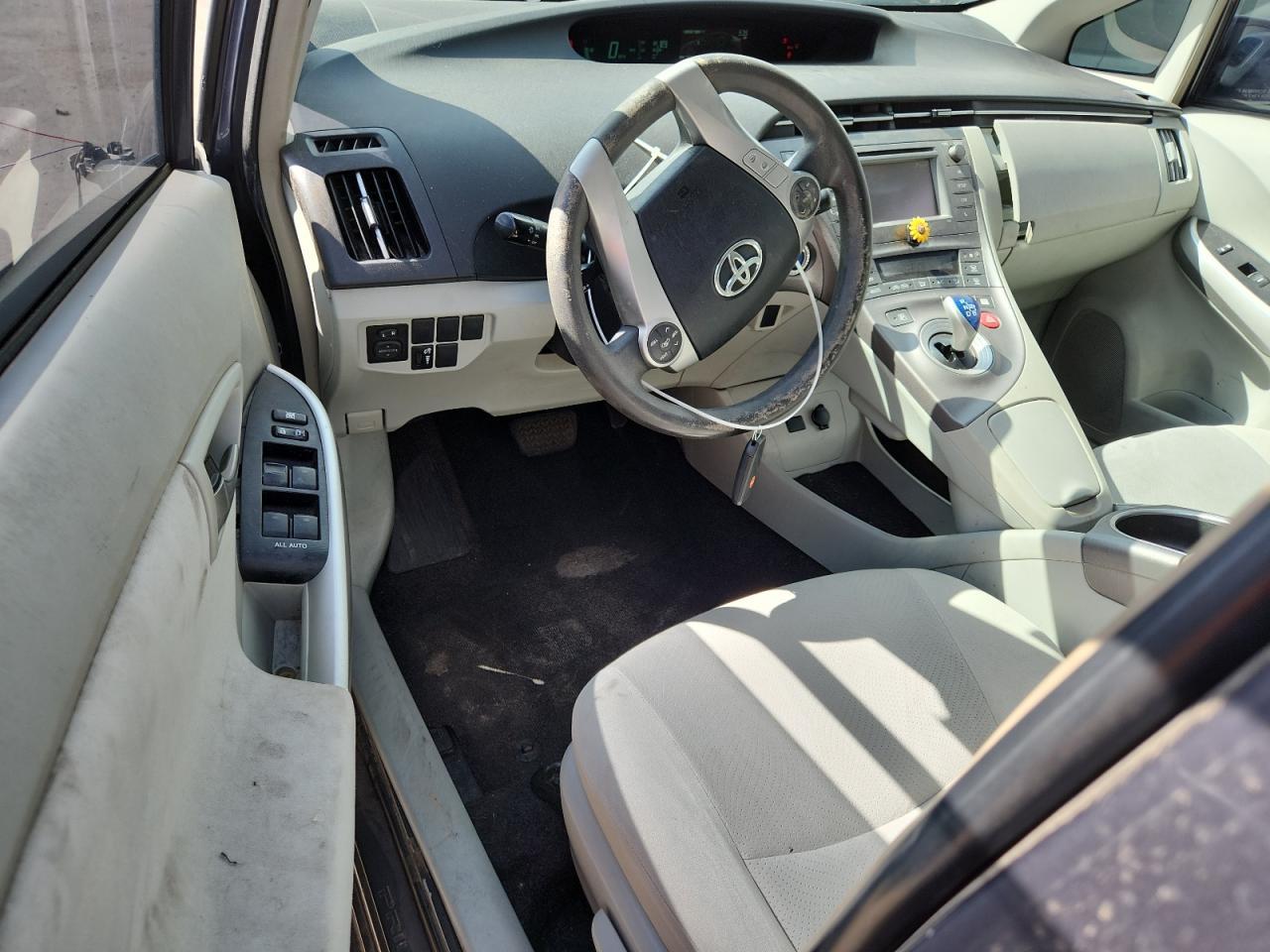 2015 TOYOTA PRIUS
