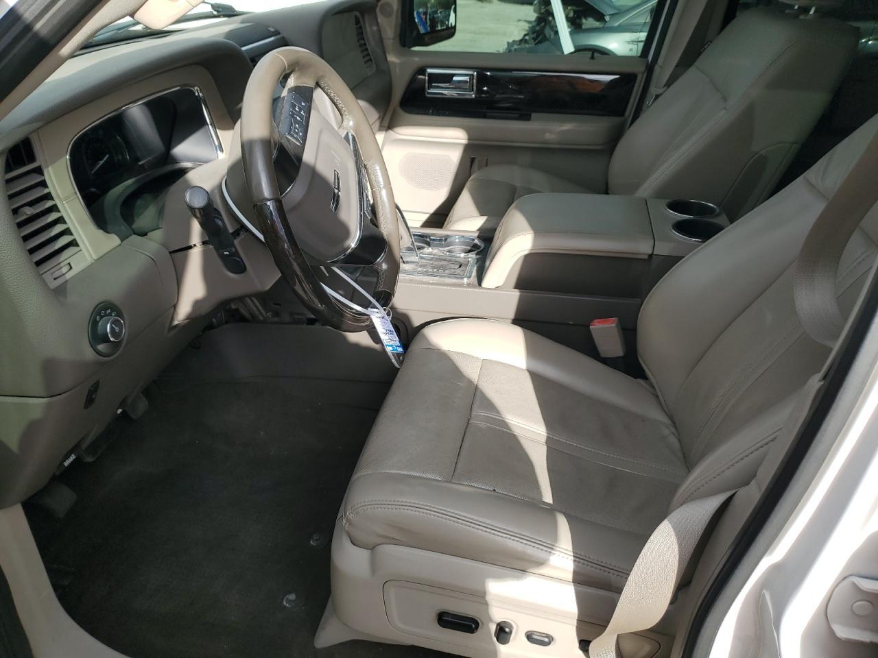 2017 LINCOLN Navigator