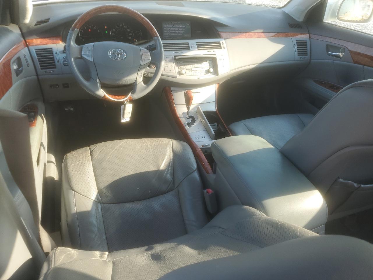 2007 TOYOTA Avalon