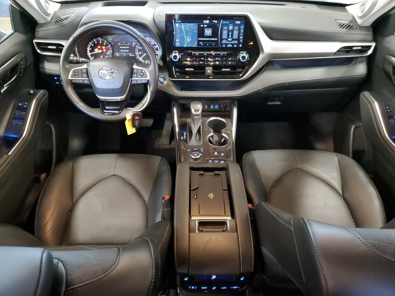 2022 TOYOTA HIGHLANDER