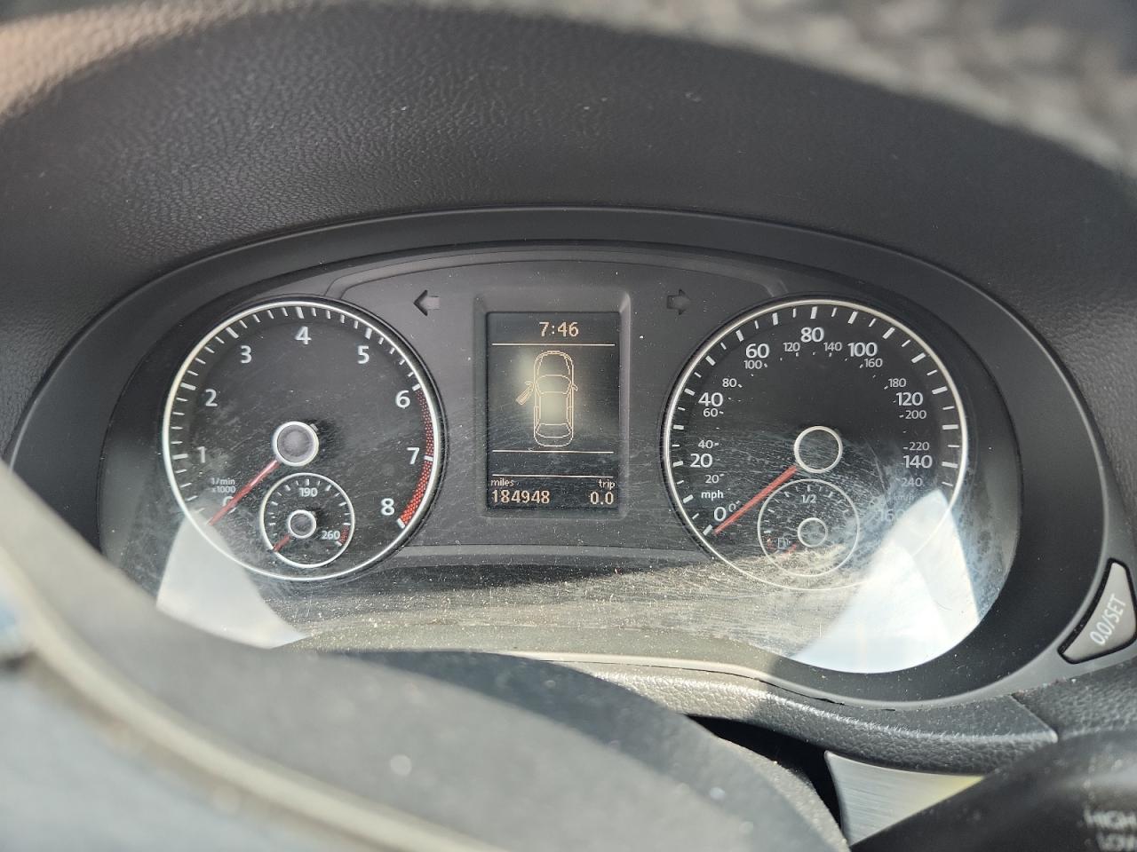 2012 VOLKSWAGEN Passat