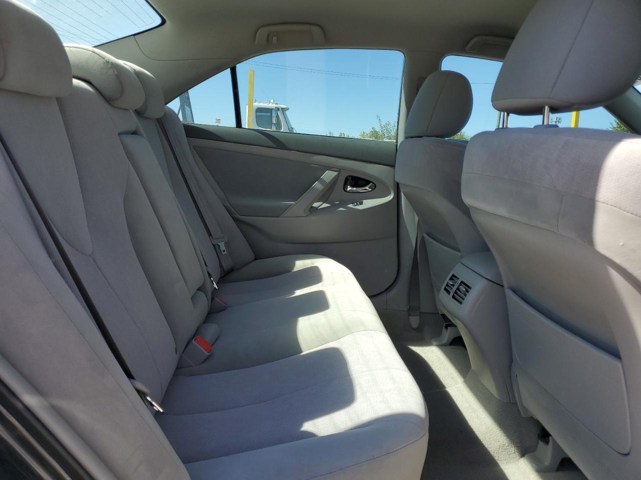 2011 TOYOTA CAMRY