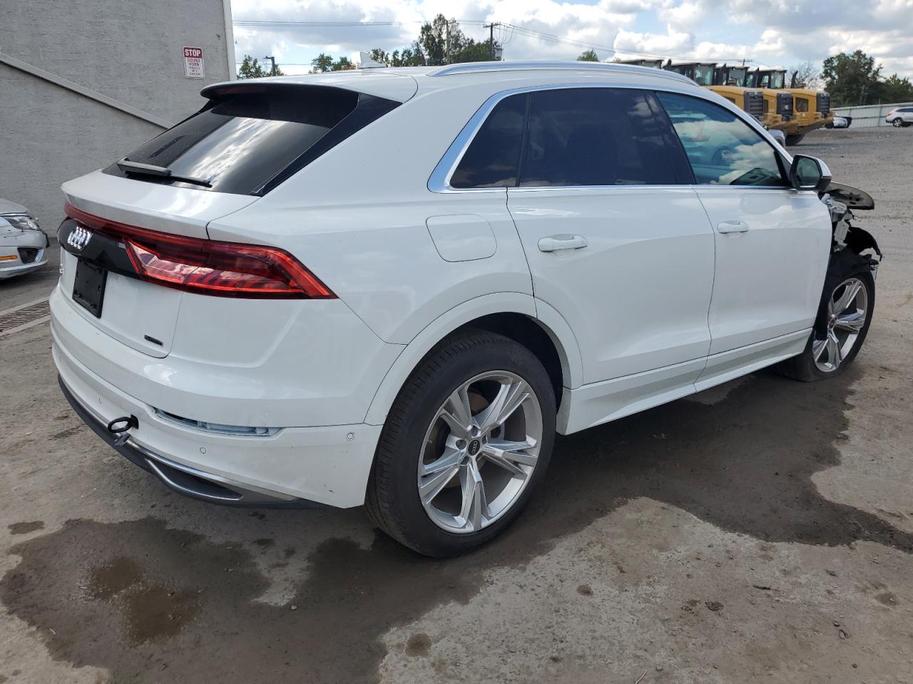 2023 AUDI Q8