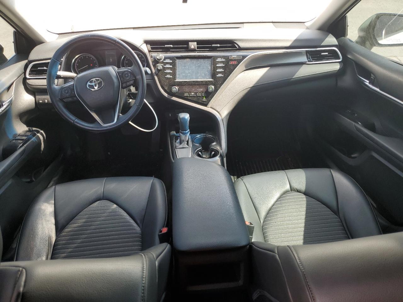 2018 TOYOTA CAMRY