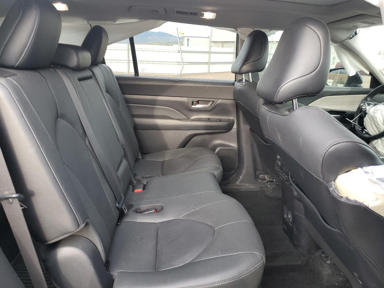 2024 TOYOTA HIGHLANDER