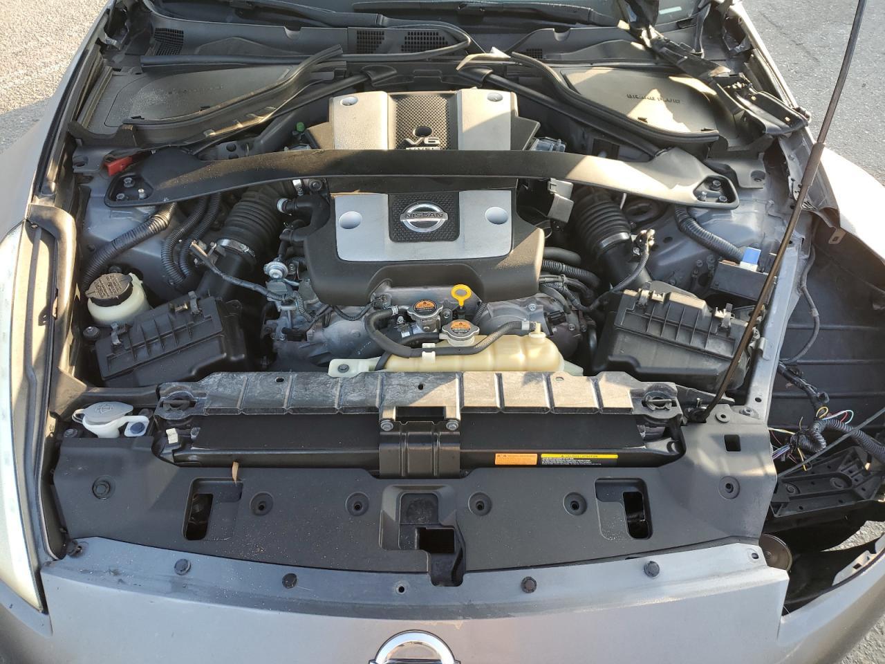 2012 NISSAN 370Z
