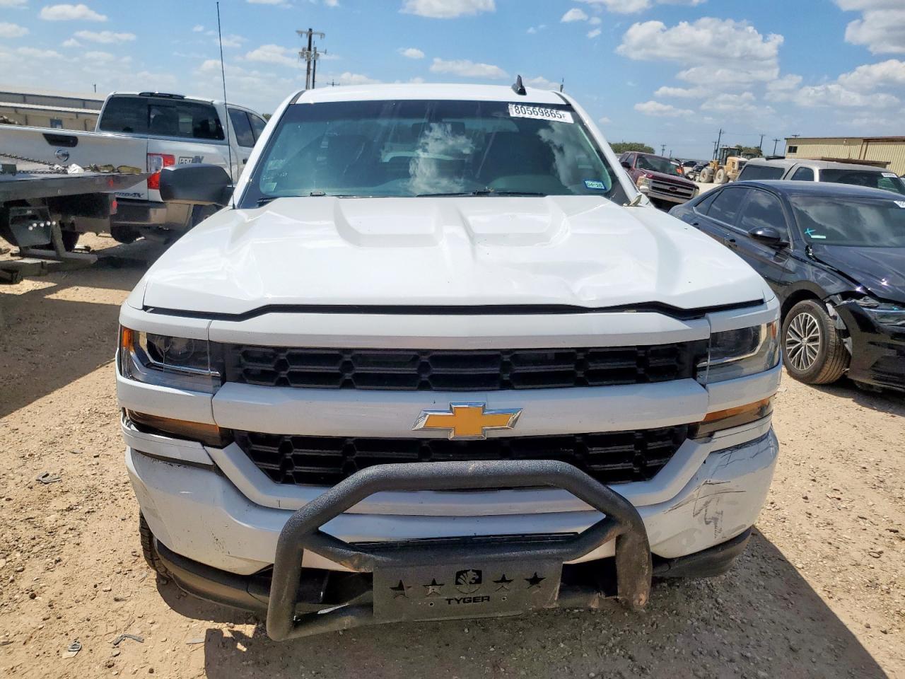 2018 CHEVROLET Silverado