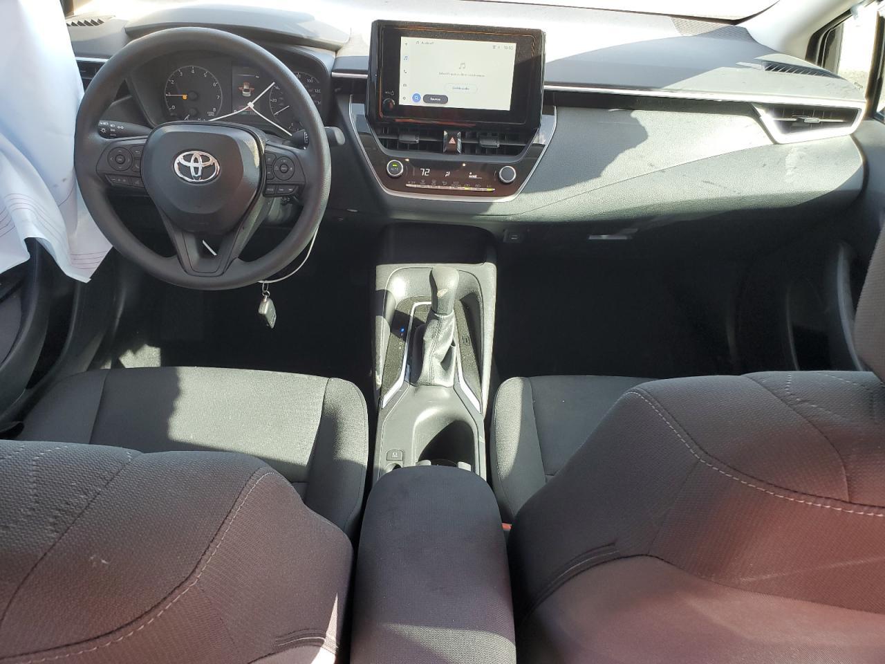 2025 TOYOTA COROLLA