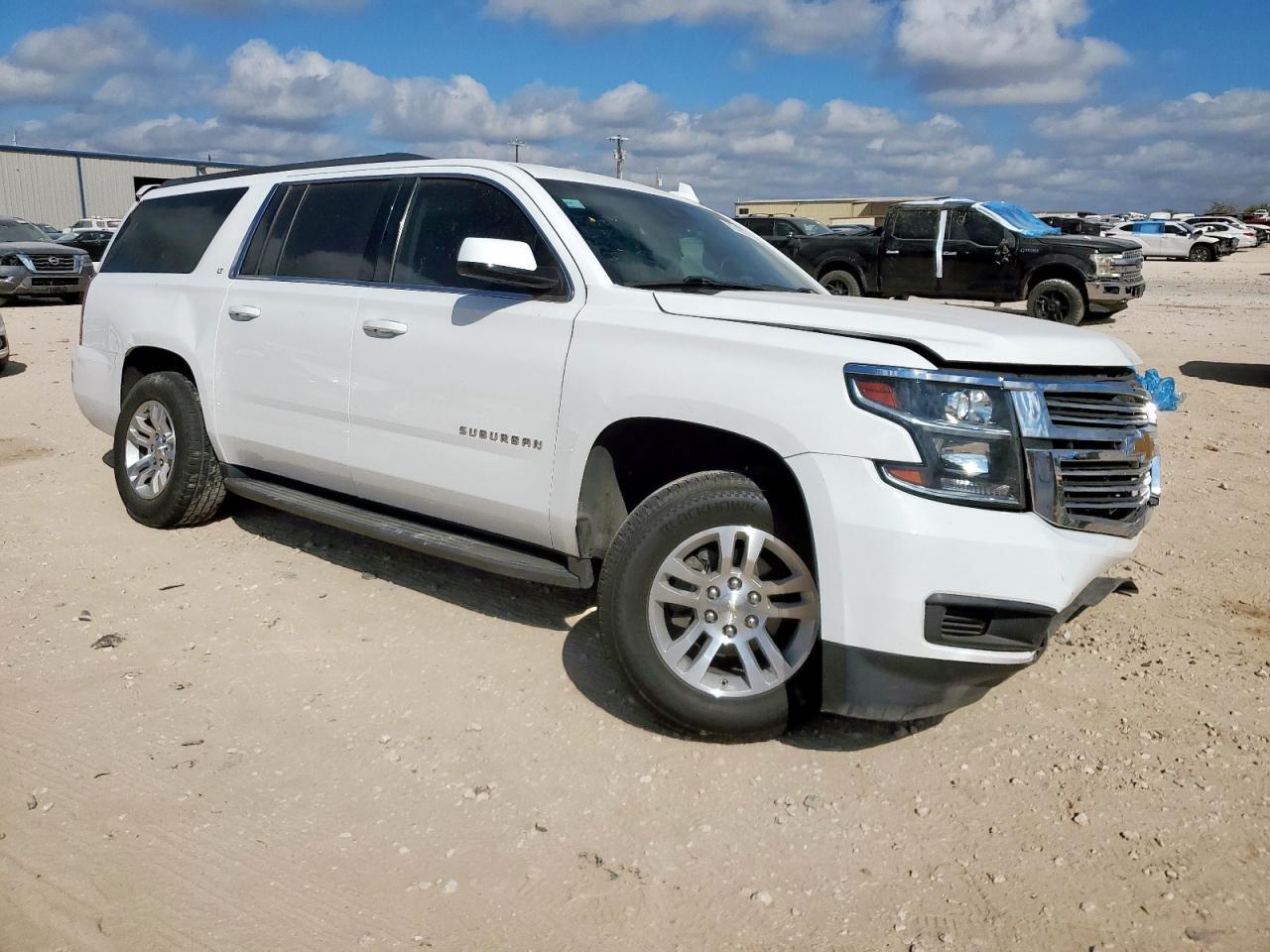 2018 CHEVROLET Suburban