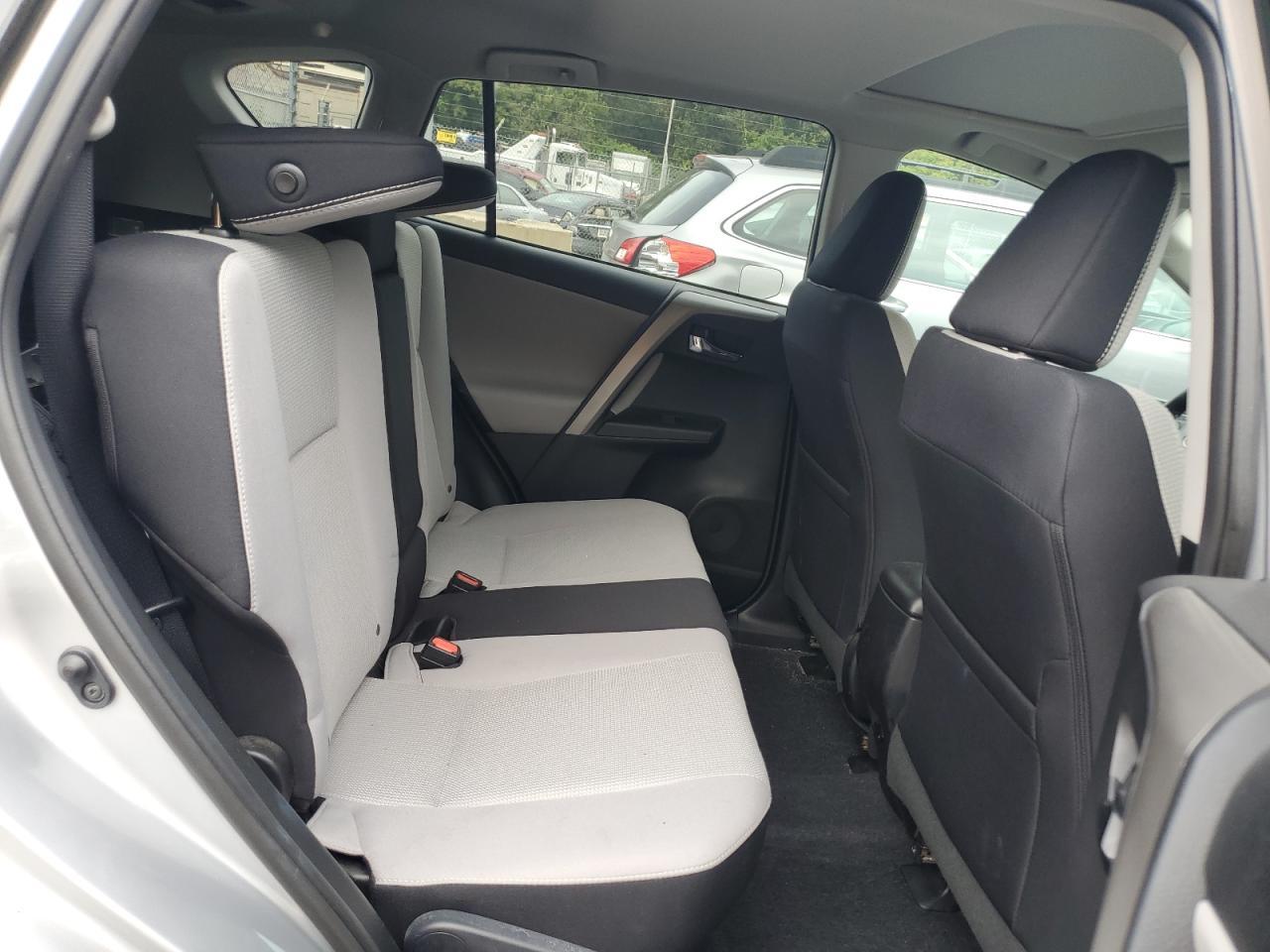 2016 TOYOTA RAV4