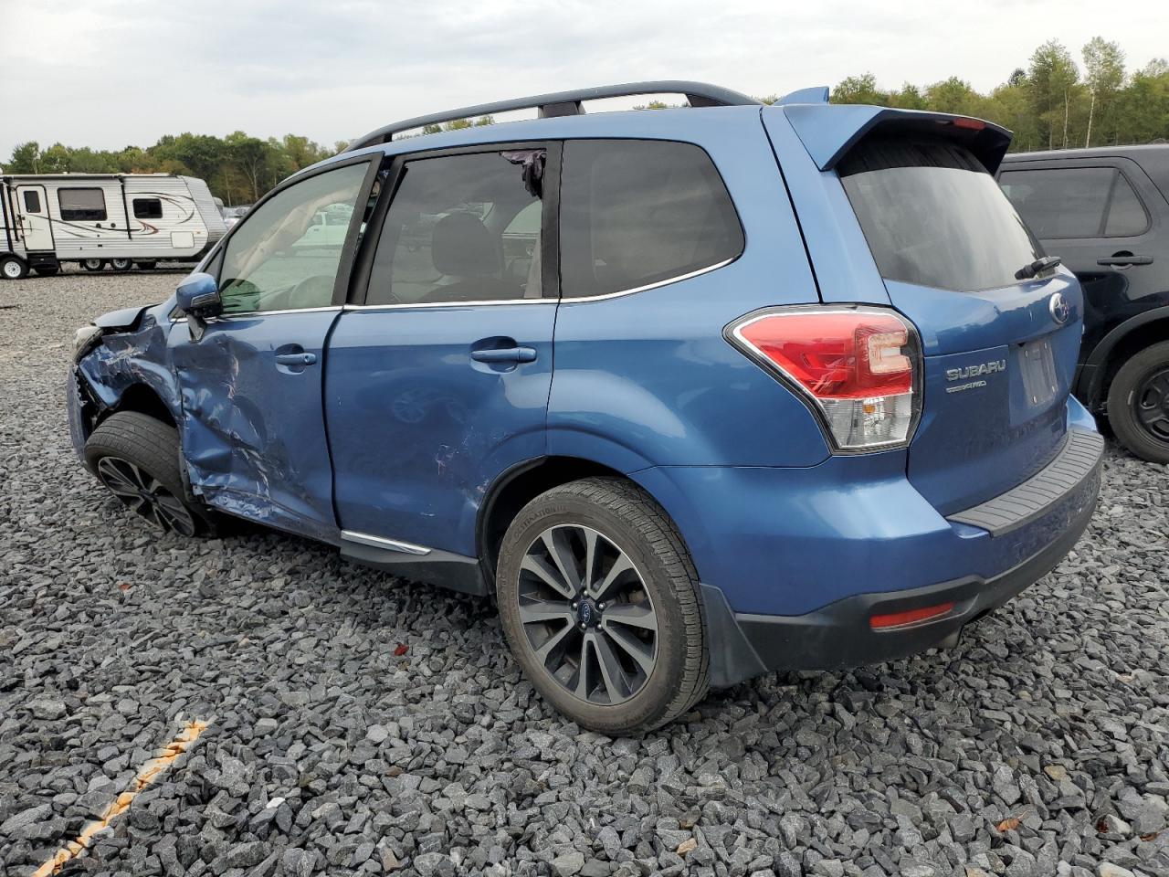 2017 SUBARU FORESTER